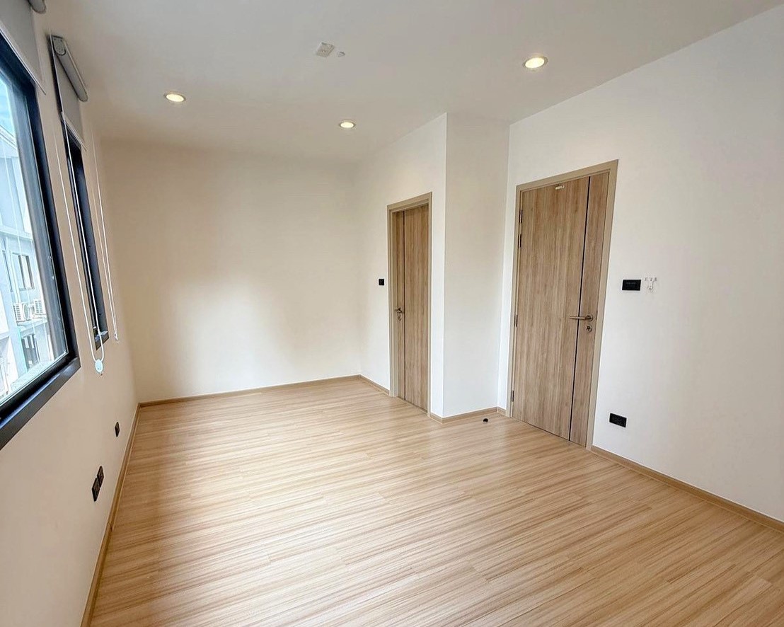 Townhouse in Pattanakarn 